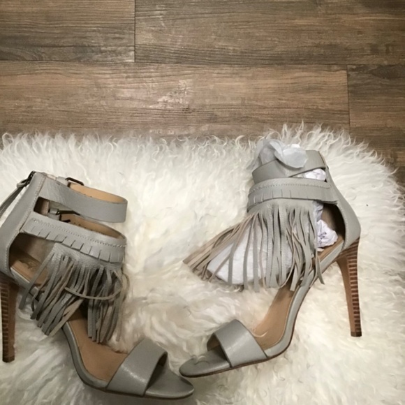 Sandals - Picture 3 of 4